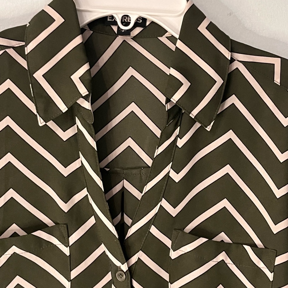 Express Button Down Blouse Size Small Loose Fit F… - image 2